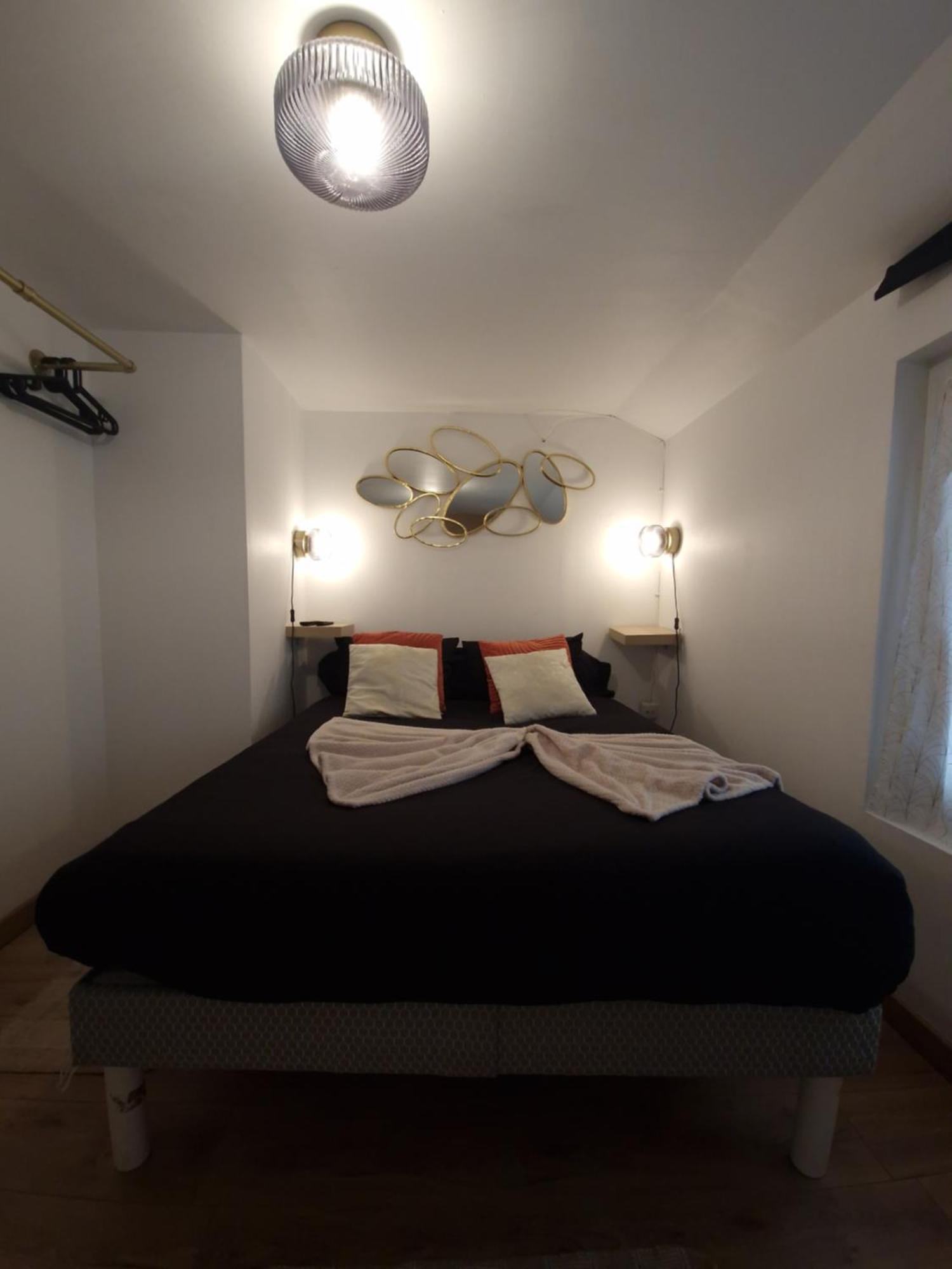 Apartament Le Petit Triplex Des Carmelites -Coeur Historique Rouen Zewnętrze zdjęcie